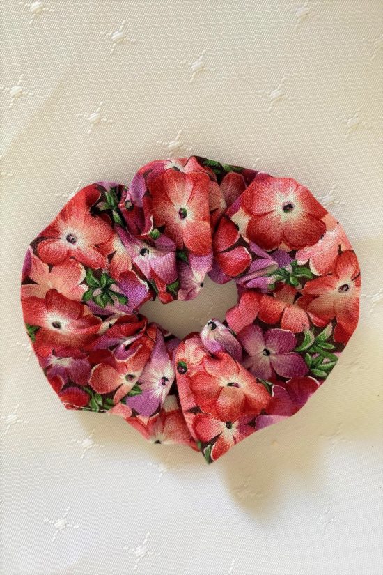 African Violets Scrunchie - Image 2